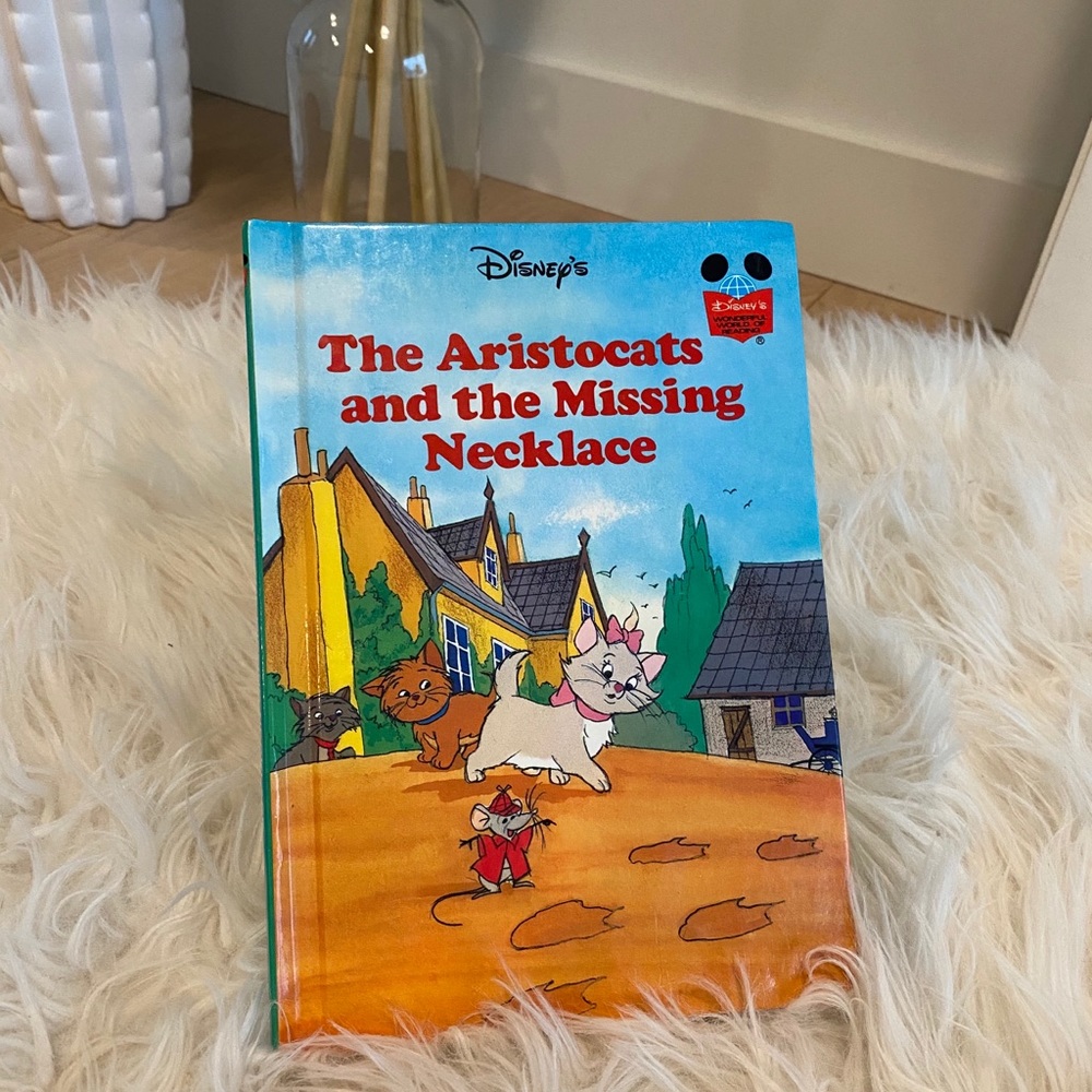 The Aristocats and the Missing Necklace 1983 Editi